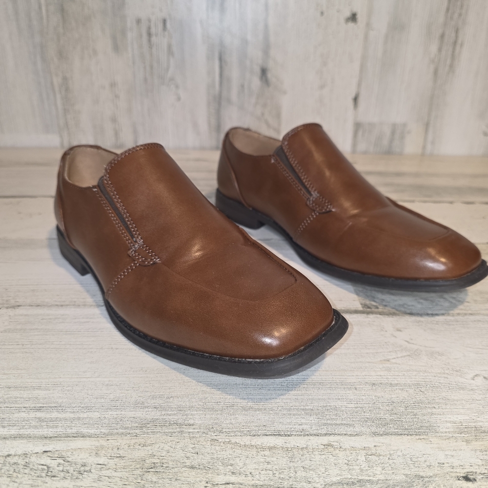 Sonoma Boys Dress Shoes Size 5M Brown Slip On Loafers Memory Foam Comfort School